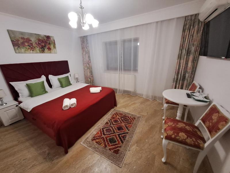 Deluxe Double or Twin Room with Garden View image 1