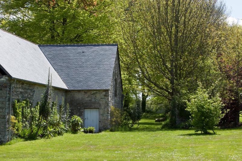 Cottage with Garden View image 2