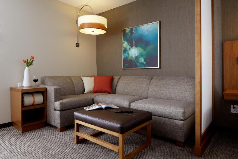 Queen Room with Two Queen Beds, Sofa Bed and Accessible Tub image 2