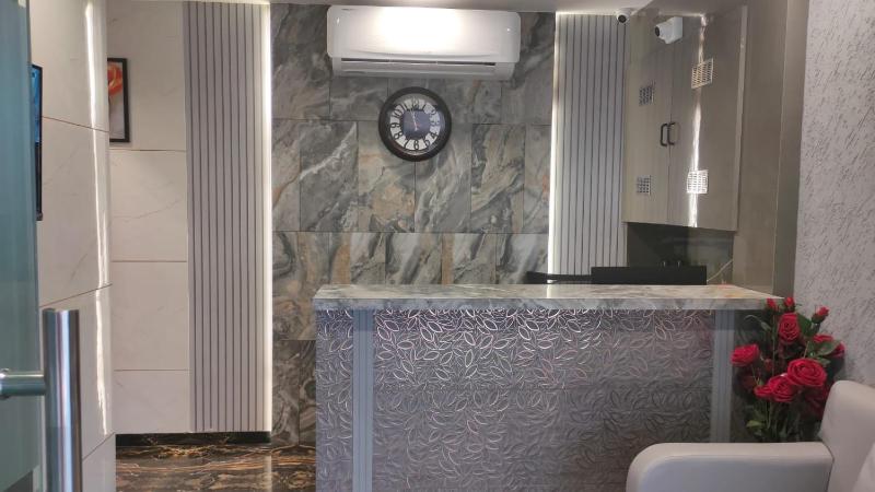 HOTEL LAVISH - image 1