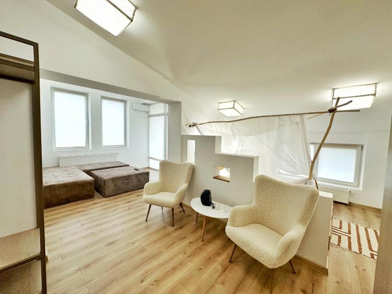 Suite with Balcony image 4