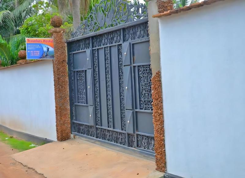 Traveller's Hostel Hikkaduwa - image 13