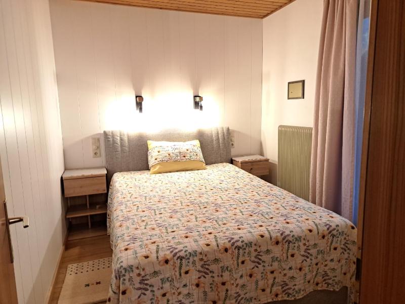 Standard One-Bedroom Apartment with Balcony image 1