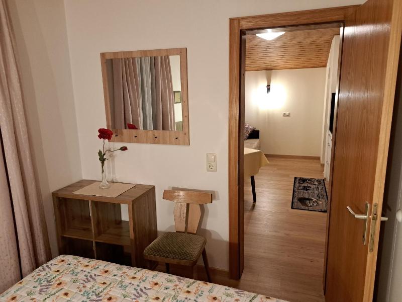 Standard One-Bedroom Apartment with Balcony image 3