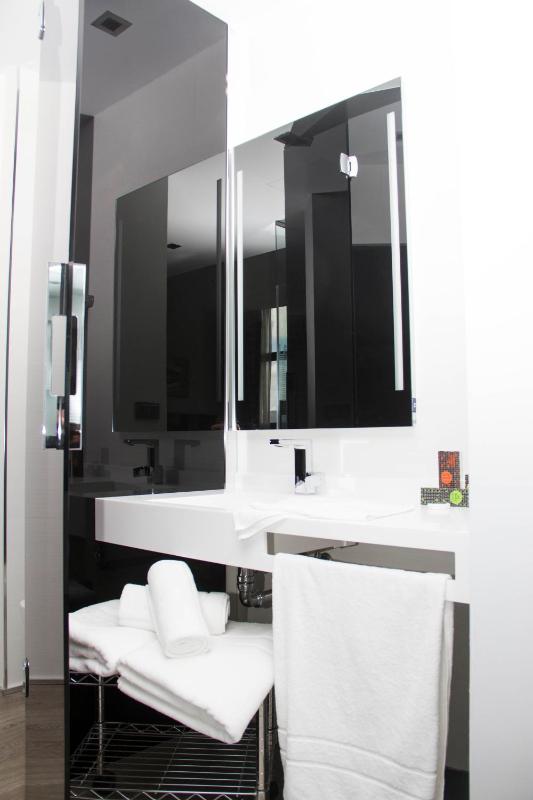 Executive Suite image 2