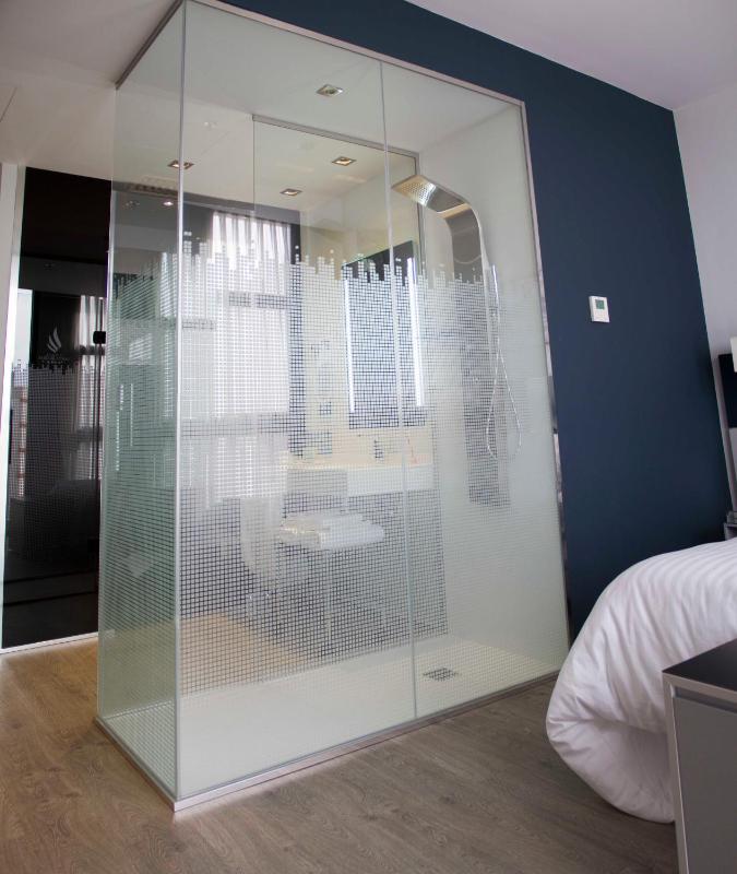Executive Suite image 3