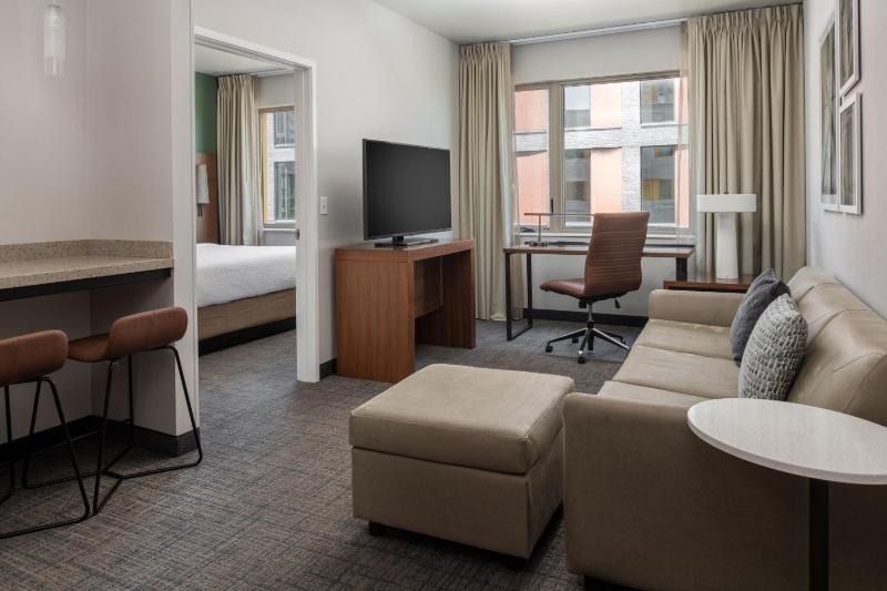 One-Bedroom King Suite image 1
