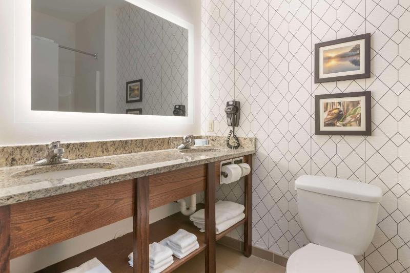King Room image 2