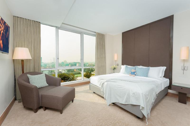 Executive One-Bedroom Apartment image 1