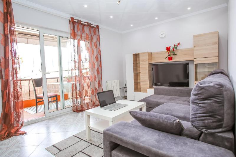 Central Lloret de Mar Apartment Modern Comfort City Views - image 9