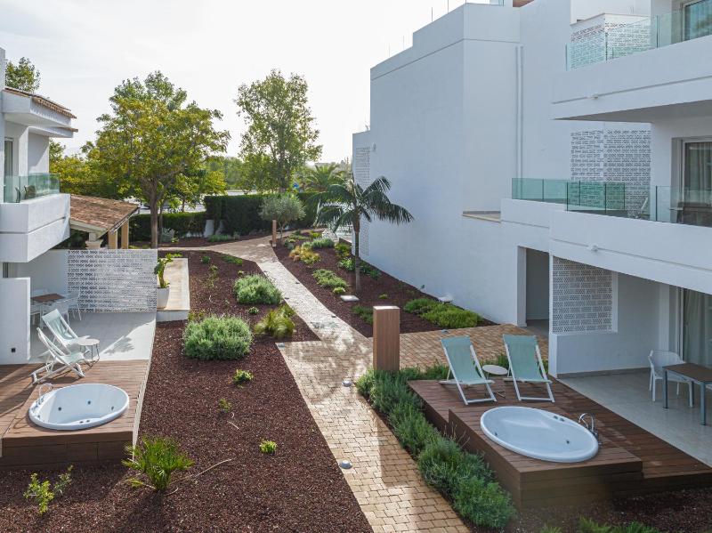 Cabot Las Velas Apartments - image 29