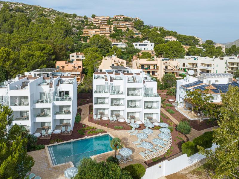 Cabot Las Velas Apartments - image 10