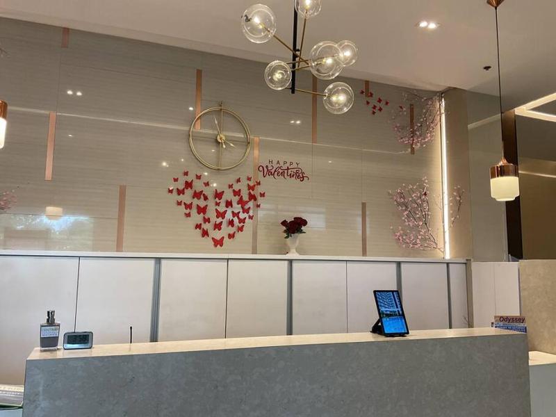 Centrio Tower 1BR Wifi & Netflix - image 17