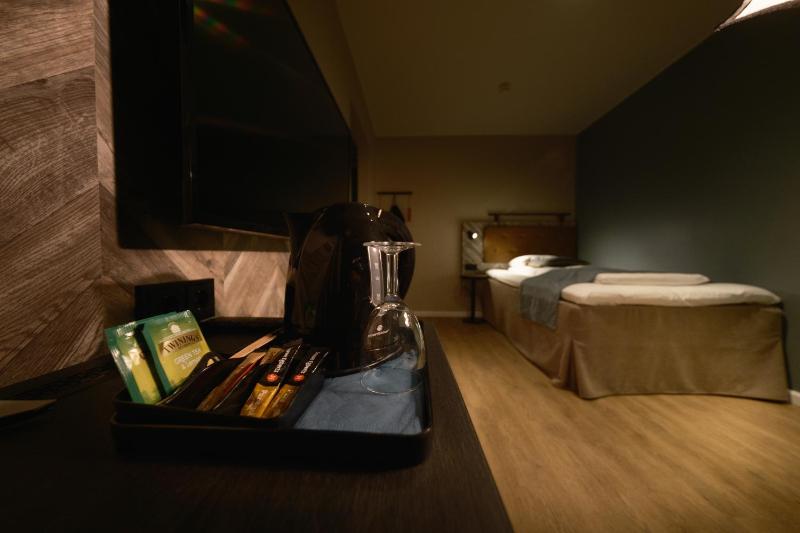 Single Room image 2