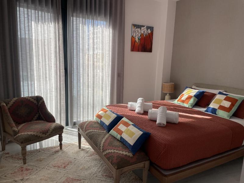 Luxury Sea View Penthouse by United Renters - image 33