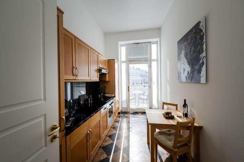 King Suite with Balcony image 2