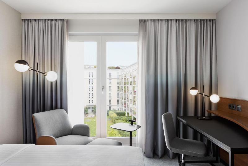 Courtyard by Marriott Munich City East - image 9