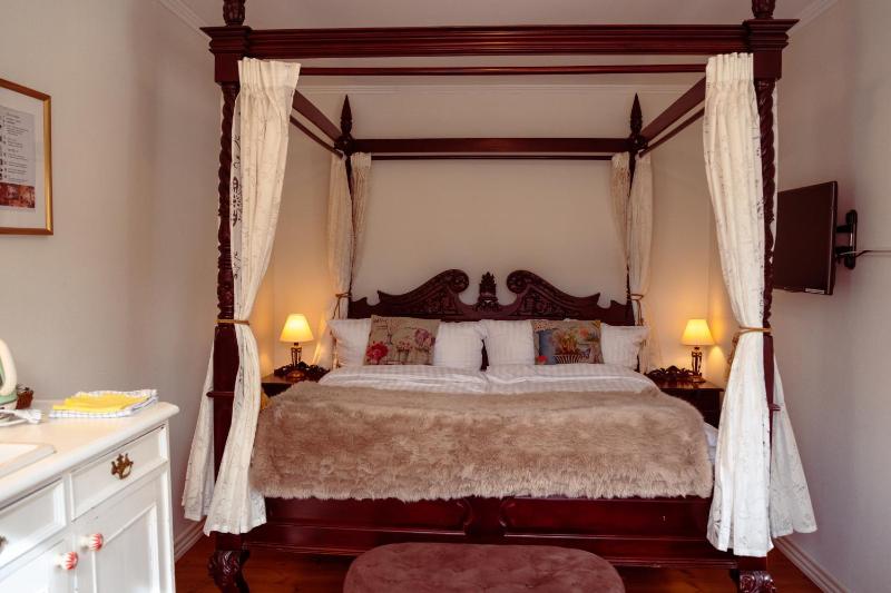 Quadruple Room image 1