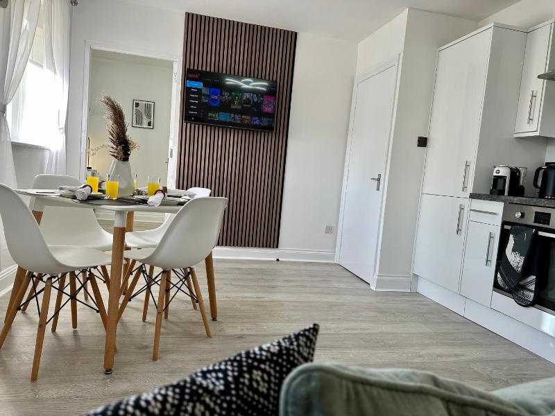 ASPIRE HOLIDAY HOMES - image 1