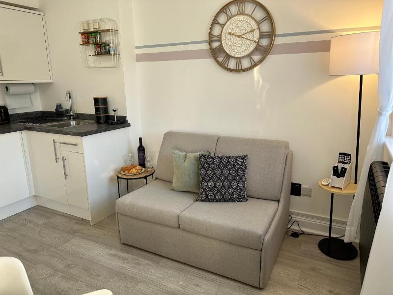 ASPIRE HOLIDAY HOMES - image 15