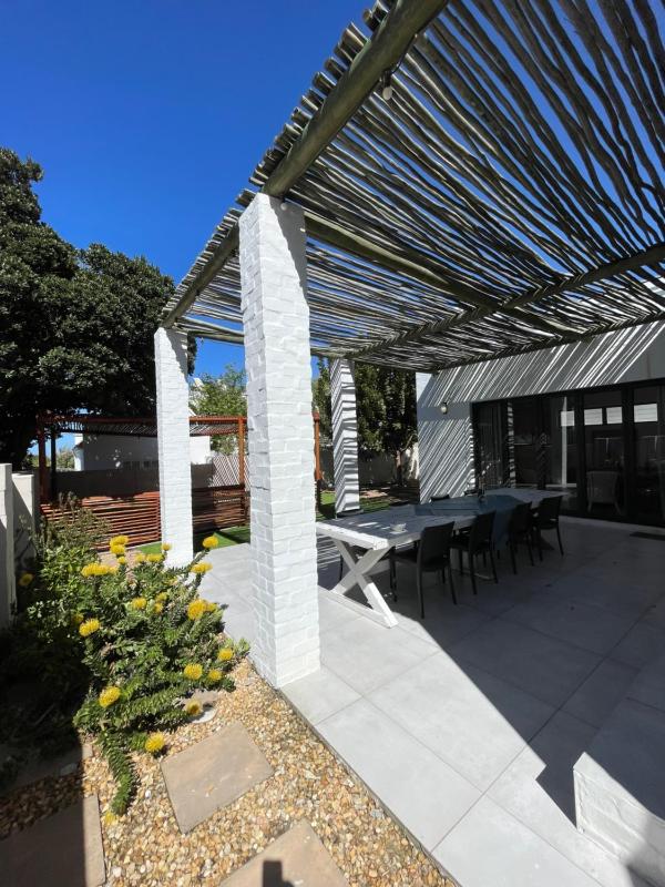 Fynbos Feniks Family House in Voëlklip - image 2