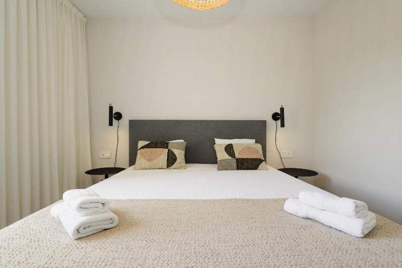 Luxurious frontline golf apartment in Elviria - image 36