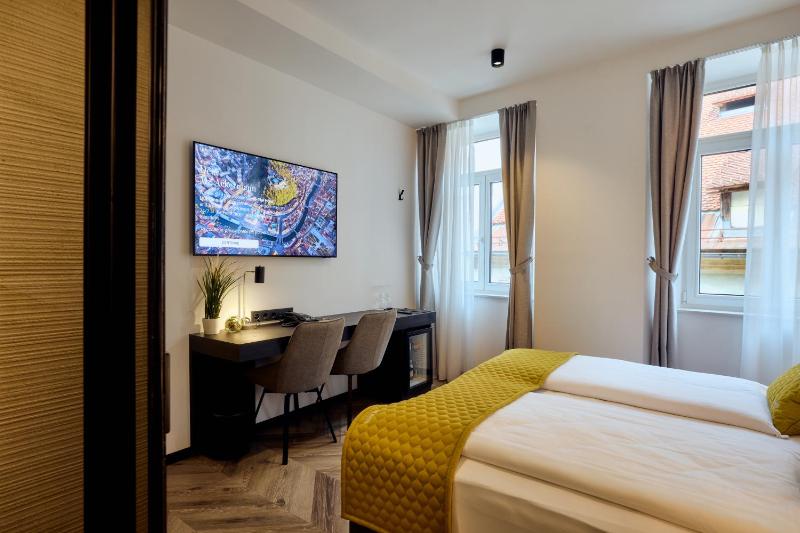 The Hotel Ljubljana - image 11