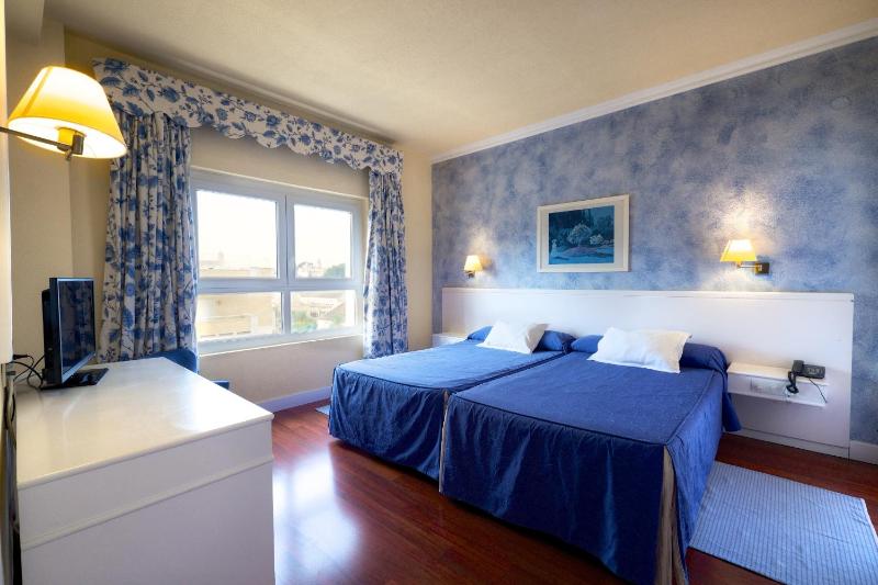 Hotel Guadalquivir - image 24