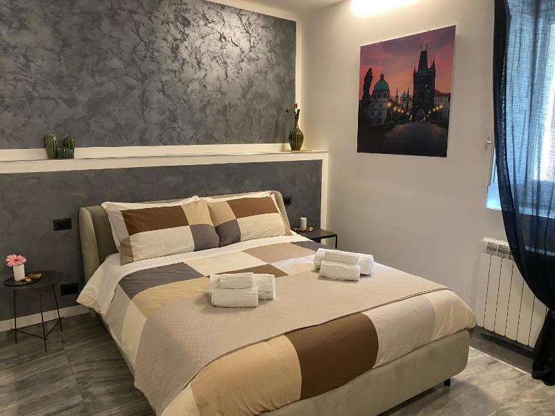Deluxe Room image 4