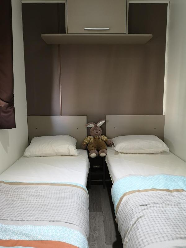 Mobile Home image 4