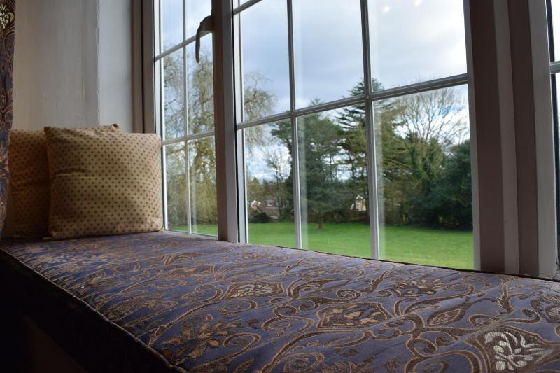 Main Lodge - Superior Double with Four Poster Bed image 1