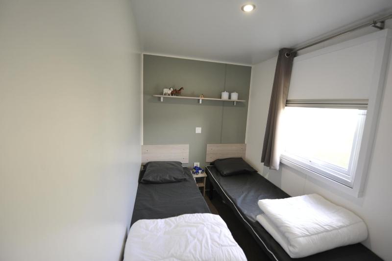 Mobile Home image 3
