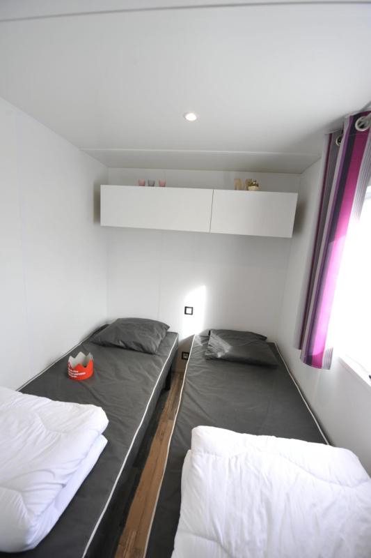 Mobile Home image 4