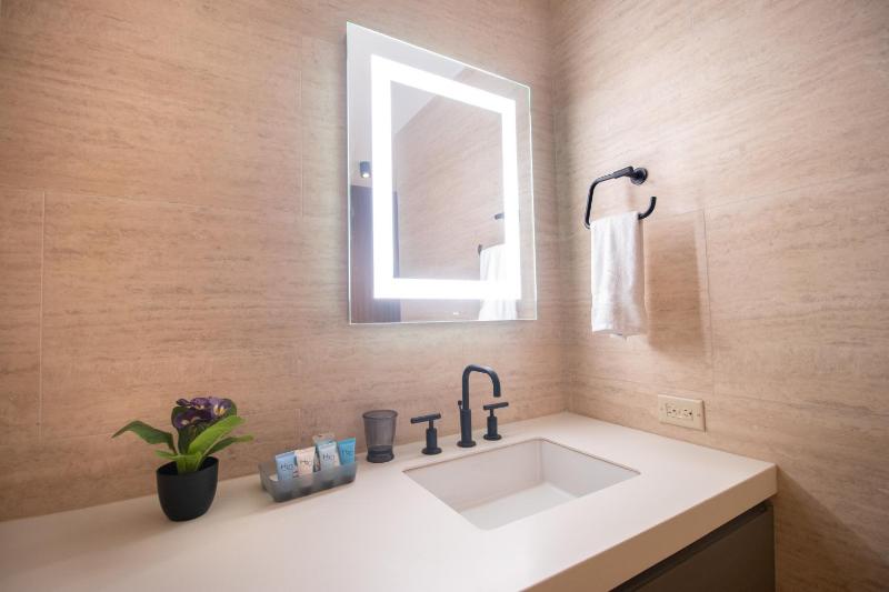 ESHEL SUITES PANAMA - image 11