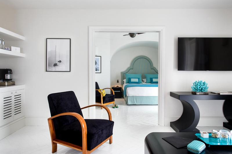 Executive Suite image 4