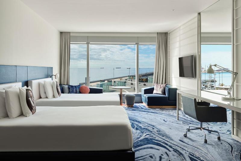 Cozy Twin Room image 3