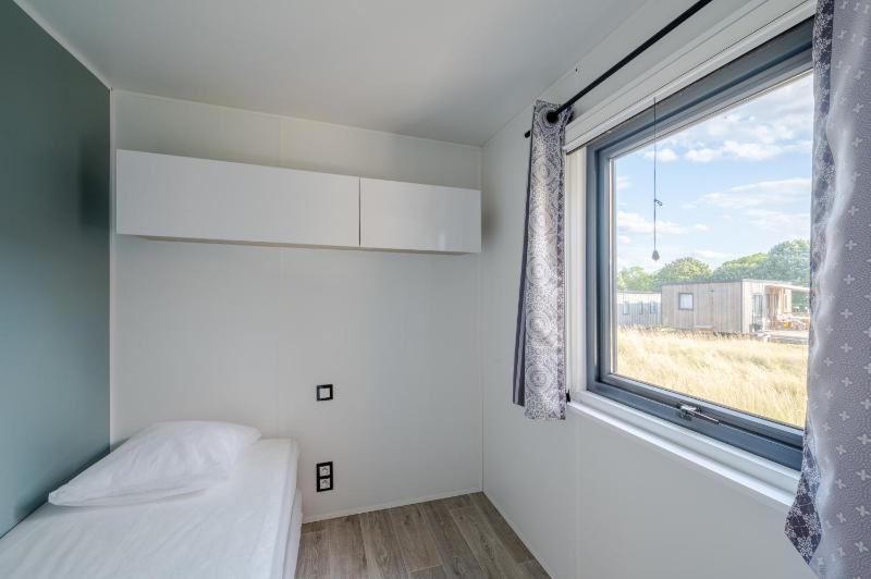 Mobile Home image 4