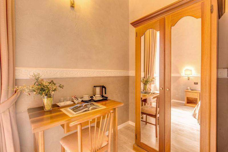 Quadruple Room image 4