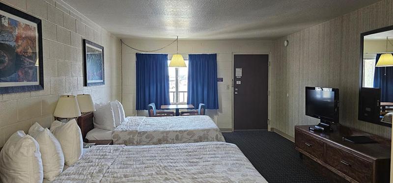 Deluxe Double Room image 2