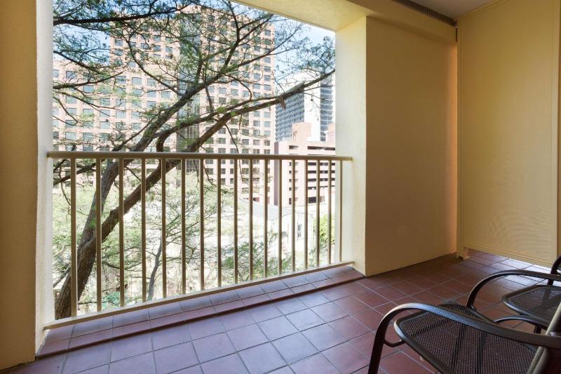 Drury Inn & Suites San Antonio Riverwalk - image 37