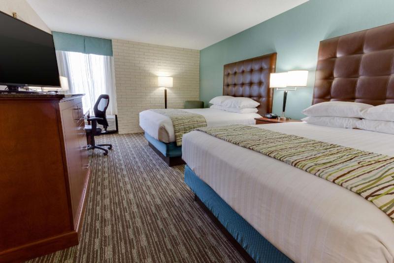 Deluxe Queen Room with Two Queen Beds image 1