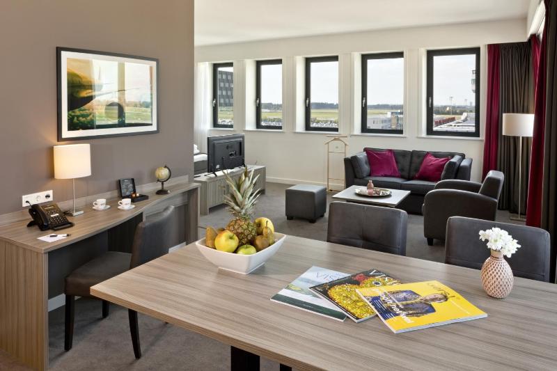 Junior Suite image 2