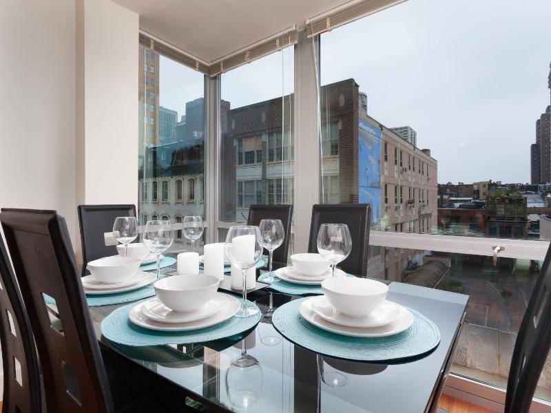 Cozy Fully Furnished 2 Bedroom 2 Bathroom Apartment apts - image 11