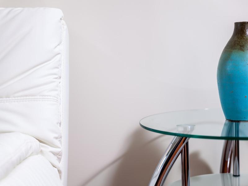 Cozy Fully Furnished 2 Bedroom 2 Bathroom Apartment apts - image 8