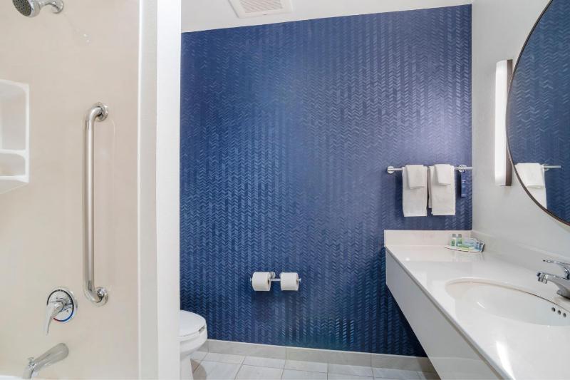 King Suite image 2