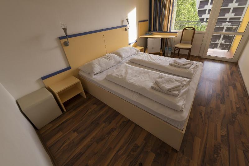 Budget Double Room image 1