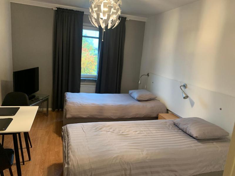Twin Room with Private Toilet image 3
