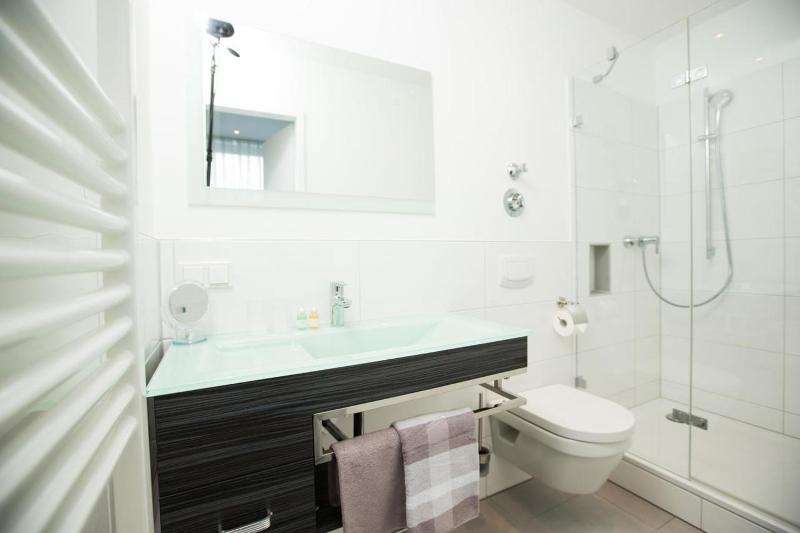 Studio Apartment (2 Adults) image 3
