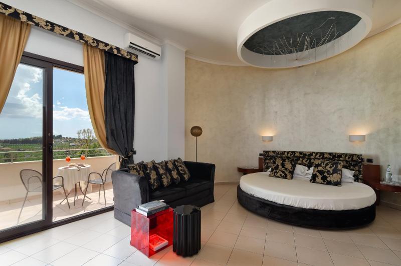 Junior Suite image 1