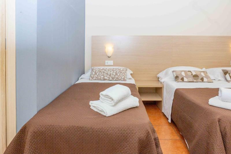 Triple Room image 4